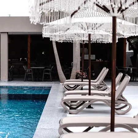 ホテル Resol 2 4*