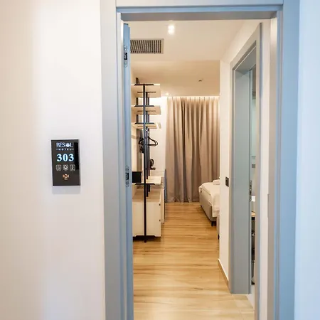 Resol 2 Hotel