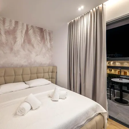 Resol 2 Hotel Ksamil