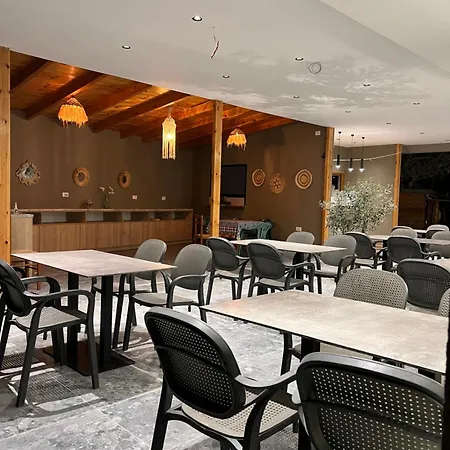 Resol 2 Hotel Ksamil