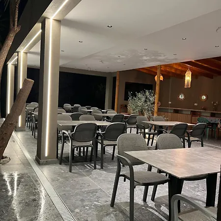 Resol 2 Hotel Ksamil