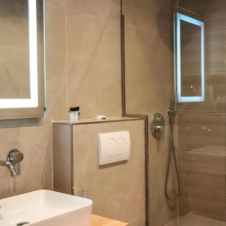 Resol 2 Hotel Ksamil