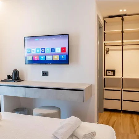 Resol 2 Hotel Ksamil