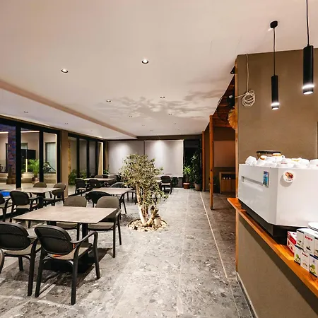 Resol 2 Hotel Ksamil