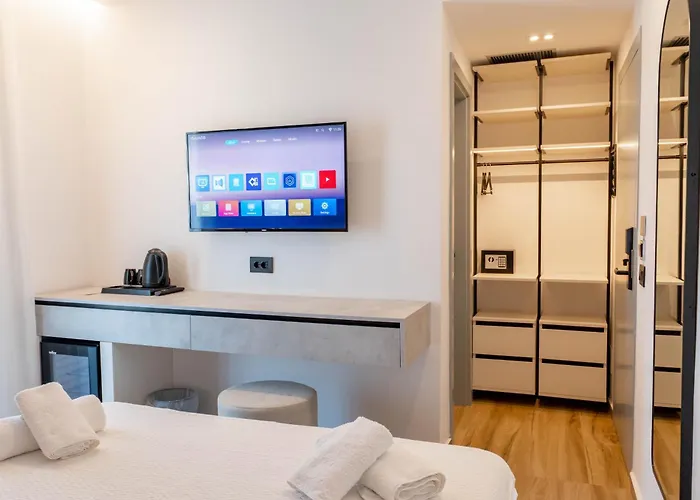 Resol 2 Hotel Ksamil