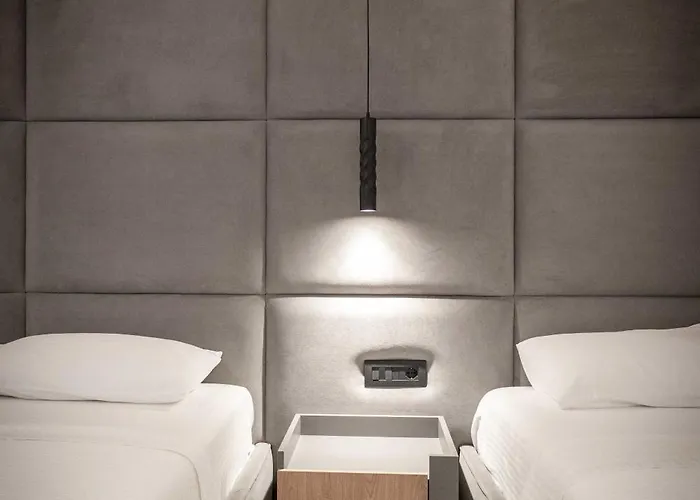 Resol 2 Hotel Ksamil